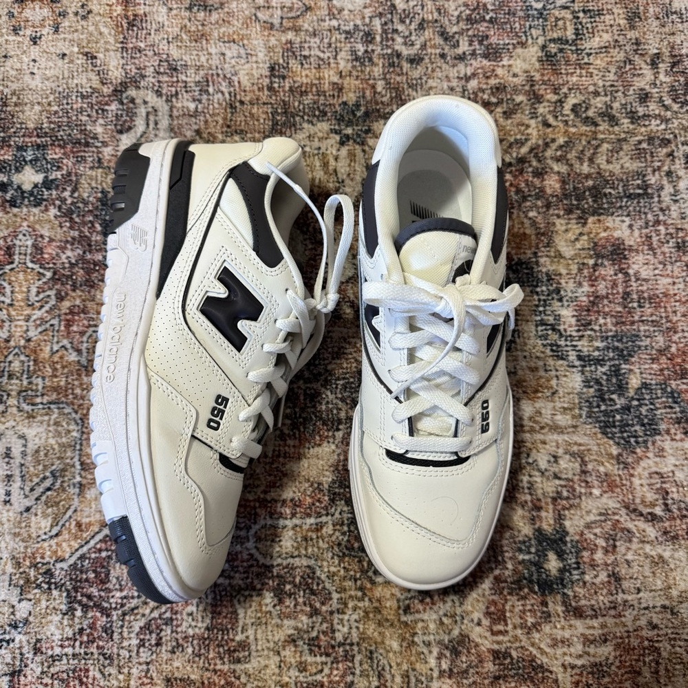 New Balance 550s W Sz 8
